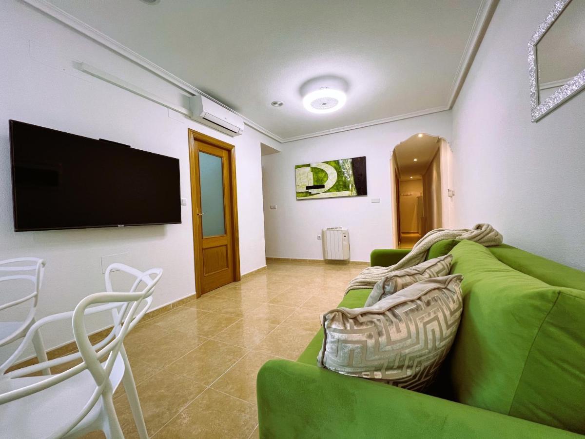 Holiday Suite Fragata Torrevieja Buitenkant foto