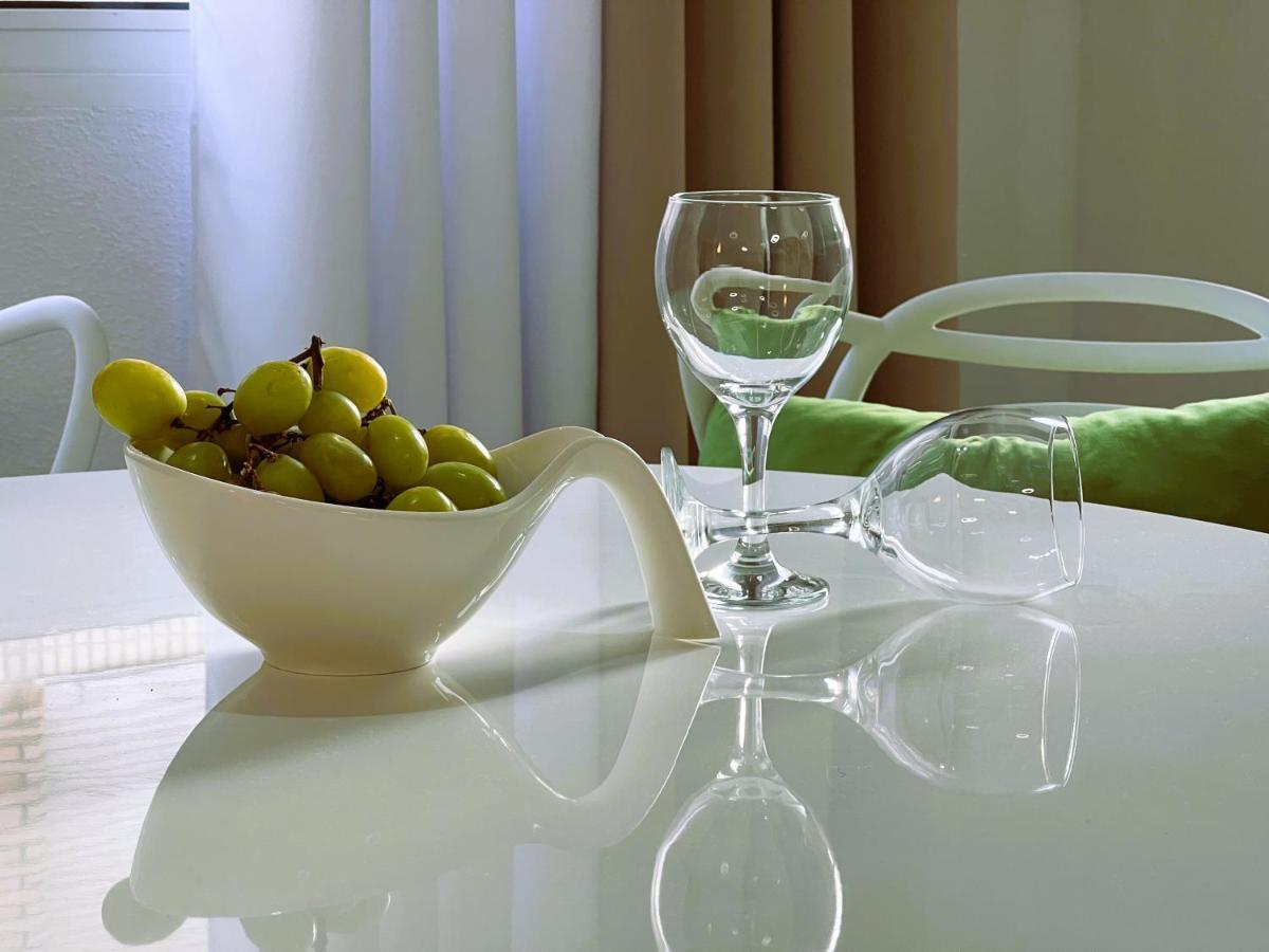 Holiday Suite Fragata Torrevieja Buitenkant foto