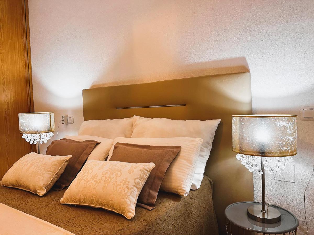 Holiday Suite Fragata Torrevieja Buitenkant foto