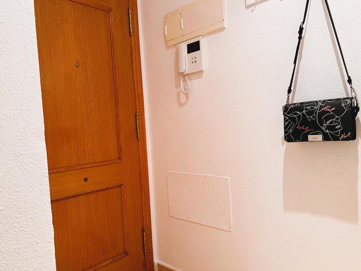 Holiday Suite Fragata Torrevieja Buitenkant foto