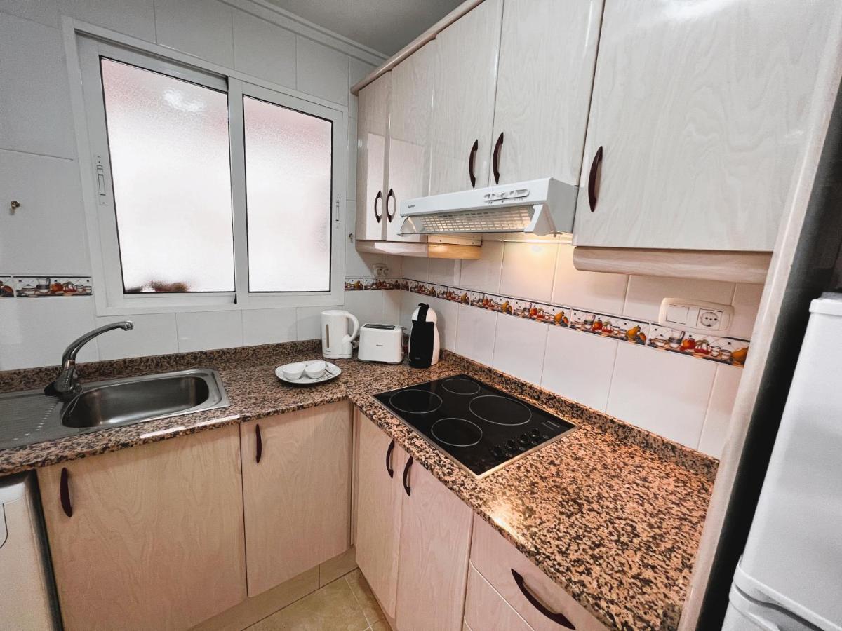 Holiday Suite Fragata Torrevieja Buitenkant foto